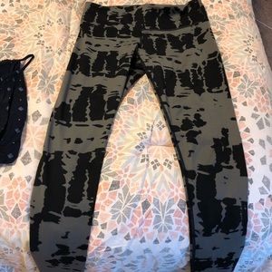 ALO Yoga Leggings (S)
